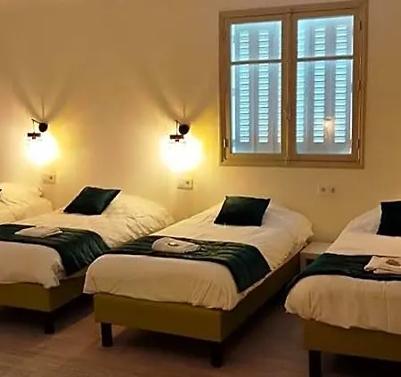 Hotel Garabit 3*