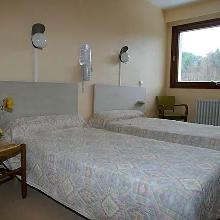 Hotel Garabit 3*